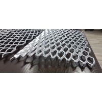 Лист стальной оцинкованный просечно-вытяжной ПВЛ 306 3x1000x2500 мм Ст3 ТУ 5262-001-57099372-2004