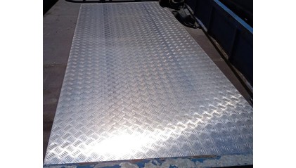 лист алюминиевый рифленый квинтет 0,3 мм АМг2Н2Р купить в Йошкар-Оле