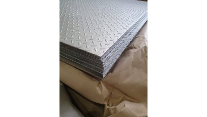 лист нержавеющий рифленый tear plate 3 мм AISI 430 купить в Йошкар-Оле