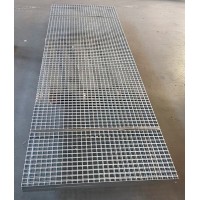 Решетчатый прессованный настил P 33x11 / 20x3 мм Ст3 СТО 23083253-003-2008