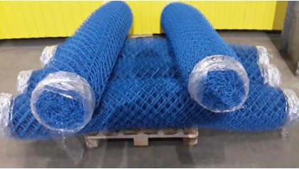 Сетка рабица с полимерным покрытием (ПВХ) 10x10 1,2 мм фото сетку рабицу стальную с полимерным покрытием (ПВХ) 10x10 1,2 мм купить в Йошкар-Оле