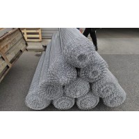 Сетка сварная оцинкованная 10x10x2,5 мм ВР-1 ГОСТ 23279-2012