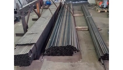 трубу профильную Б/Ш квадратную 40x40 1,5 мм Ст1 купить в Йошкар-Оле