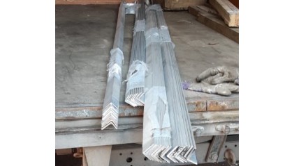 уголок алюминиевый равнополочный 10x10х1 мм 1050 купить в Йошкар-Оле